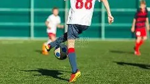 “转会市场身价飙升：皇马与巴萨携手以6.24亿欧并列引援榜首”