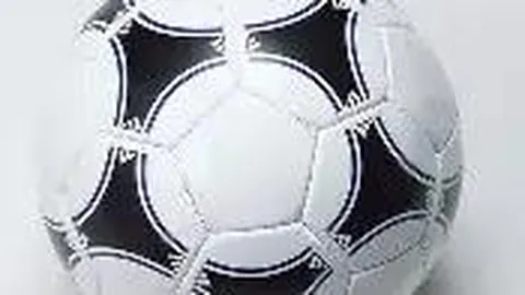 雷特吉意甲13轮独揽12球3助，女神连庄7胜积分榜领先